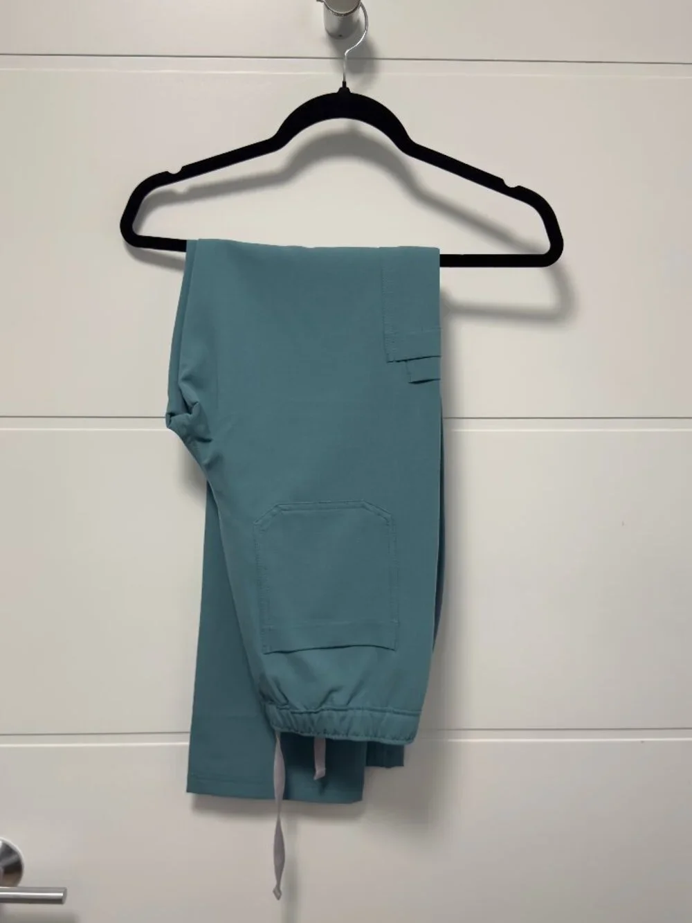 Seafoam Figs Scrub Set (Top + Pants)